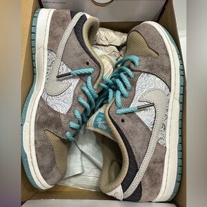 WORN ONCE. Nike SB Dunk Low Pro. Stylish Suede Sneakers Teal Laces.